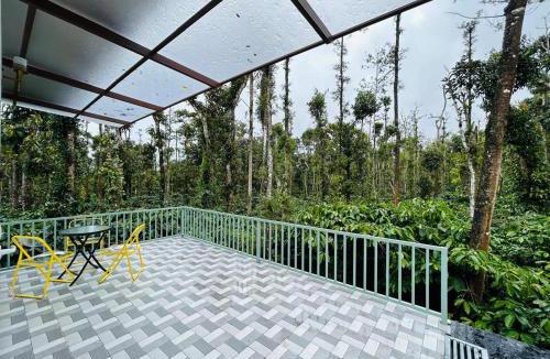 Mudigere House | Serene Pool Villa-Coffee Estate Stay,Mudigere