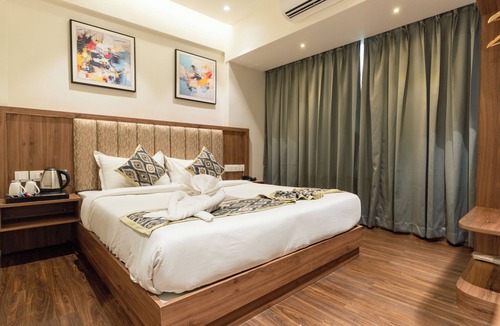 Panvel Hotel | Serenity by monarch