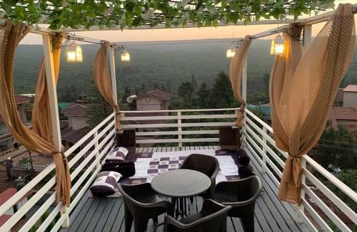 Mahabaleshwar Villa | Serenity Hills by StayVista - 6BHK Villa with Viewing Deck & EV Station