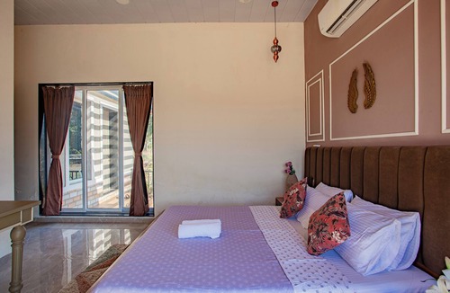 Karjat House | Shakuntala – The Forest Bird. Nestled on the edge of a quiet forest.