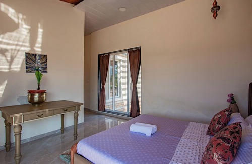 Karjat House | Shakuntala – The Forest Bird. Nestled on the edge of a quiet forest.