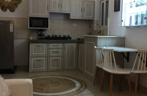 Kudal Apartment | Shalom 2 :Luxe1Bhk/5mins drive to Thalassa/Pool
