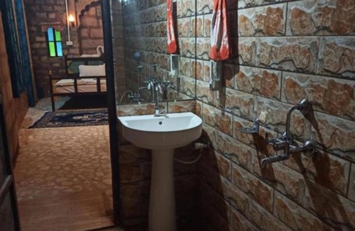 Gulab Sagar Bed & Breakfast | Shangri-La Heritage Haveli Home Stay BNB