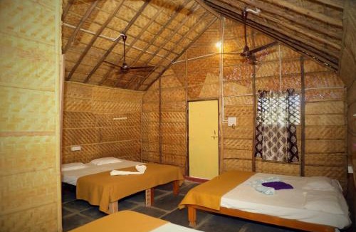 Kamalapur Resort | Shanthi Dhama Resort, Hampi