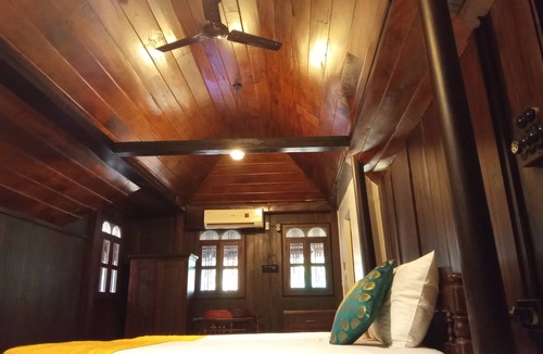 Andhakaranazhy Hotel | Shantitheeram Ayurveda