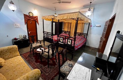 Bhuj House | Sharad Baug homestay