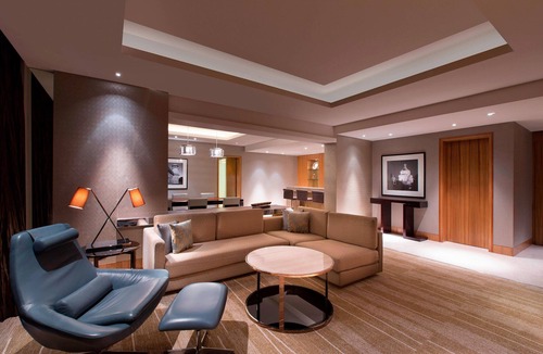 Rajajinagar Hotel | Sheraton Grand Bangalore Hotel at Brigade Gateway