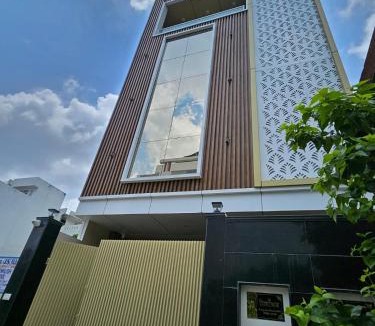 Varanasi House | Shiva Shray Villa