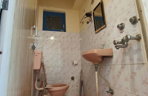 Gulab Sagar House | Shivam Guest House