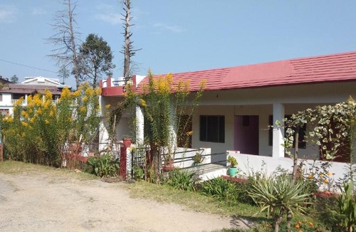 Kausani Hotel | Shivam Guest House, Kausani