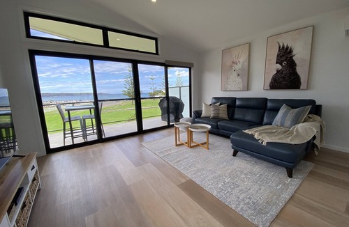 Eden Apartment | Shore Break - Unit 7 Eden