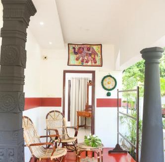 Mararikulam Bed & Breakfast | Shoreline Marari Beach Villa at Golden Beach Mararikulam