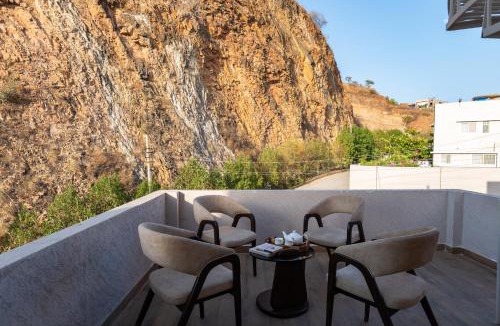 Udaipur District Villa | Shourya Viola by Alaya Stays 3-BHK Villa with Private Pool, Garden & Panoramic hill view