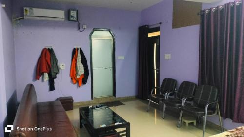 Sultanpur House | Shree bajarang gest house