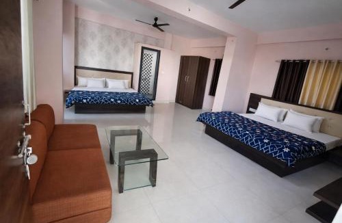 Nathdwara Hotel | Shree Balaji Stays By Nath Bliss