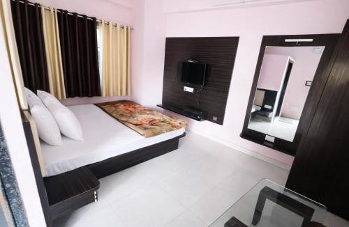 Nathdwara Hotel | Shree Balaji Stays By Nath Bliss