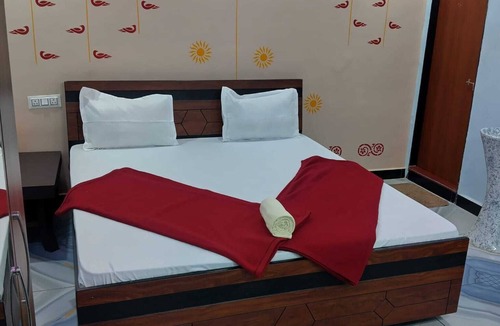 Rajpipla Hotel | Shree Keshrinanadan homestay