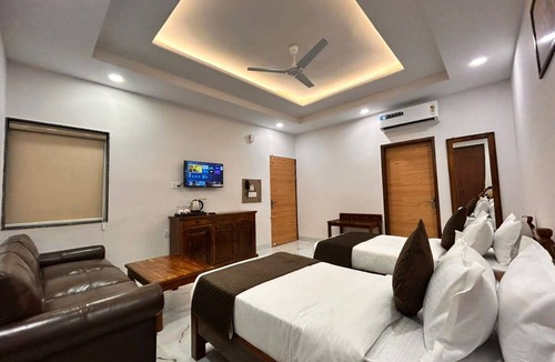 Tonk Road Hotel | SHREE LEELAA Boutique Stay