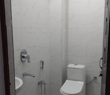 Mahmoorganj Hotel | SHREE RAMESHWAR PLAZA