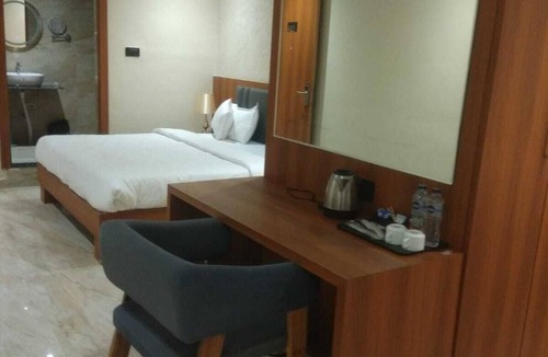 Bhawanipatna Hotel | Shreeja Central