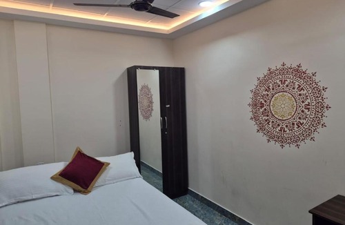 Palani Hotel | Shri Bhagawathi Residency