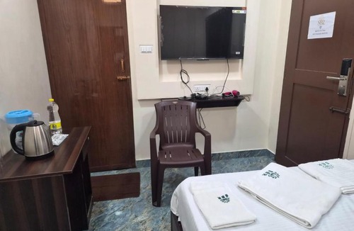 Palani Hotel | Shri Bhagawathi Residency