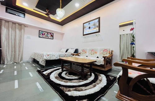 Ujjain Apartment | Shrilok Kutir