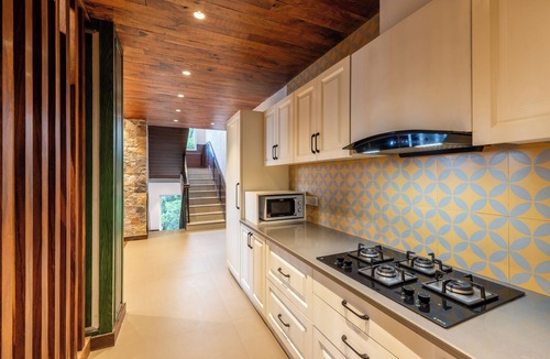 Library Road Villa | Shukrana - 4BHK Luxury Retreat Near Mall Road in Mussoorie