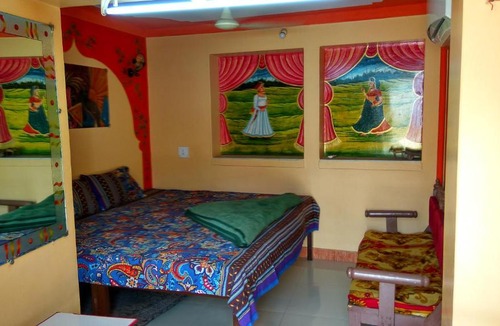 Gulab Sagar House | Shyam Palace P Guest House