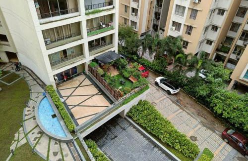 Kolkata Apartment | Siddha Xanadu Studio, Poolside Near Airport, CC2 Mall