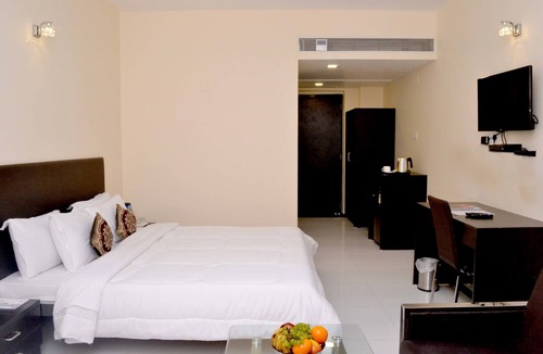 Rajula Hotel | Siddhi Hotel & Resort