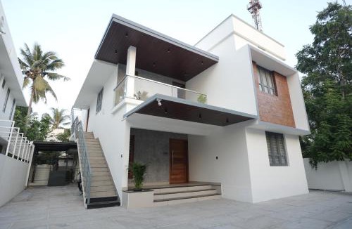 Thiruvananthapuram Villa | Siddhu's Nest - Near to Lulu mall, Kochuveli Railway station and KIMS Hospital