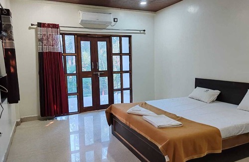 Devbag Resort | Sidhivinayak Resort Devbag Sangam Beach