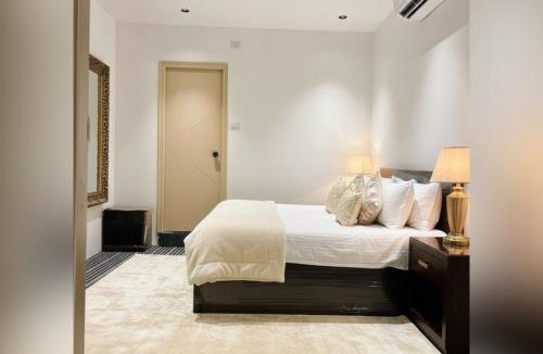 Kachiguda Hotel | Silk White