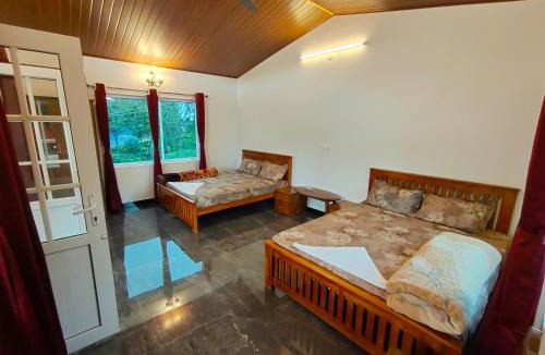 Kotagiri Villa | Silver Spruce Glass 1BHK Entire Floor Kotagiri