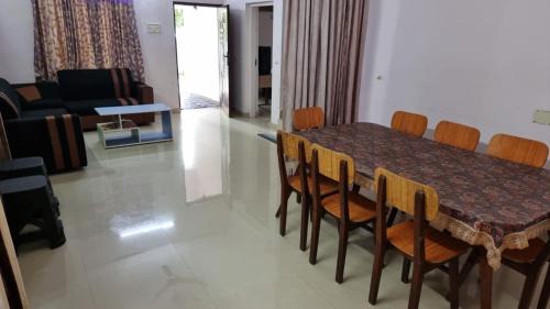 Edava House | Silverlake Homestay