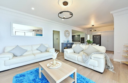 Silverwater House | Silverwater Serenity Shores Absolute Waterfront