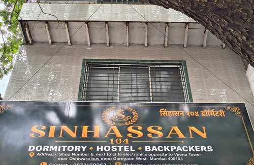 Cuffe Parade Hostel | Sinhassan 104 Dormitory Hostel