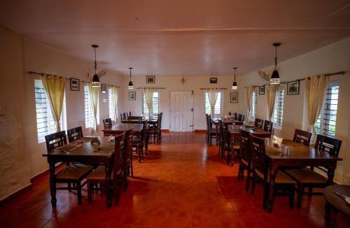 Valparai Villa | Sirukundra Garden Bungalow