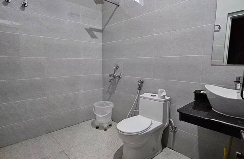 Ramnagar Bed & Breakfast | Six Private Rooms: Stay with Award-Winning Guide