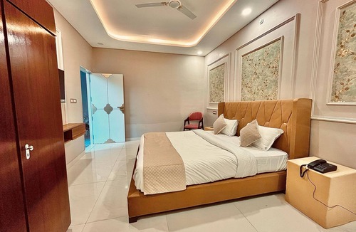 Orchha Hotel | siyavar palace