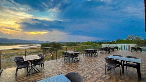 Kadadhe Resort | Sizzle Bay Resort
