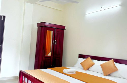 Devikolam Hotel | Skybz - Mankulam