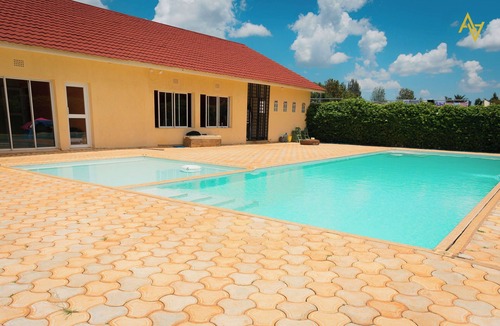 Eldoret Villa | Skyline Villa >Close to Airport, Swimming Pool, Gym!
