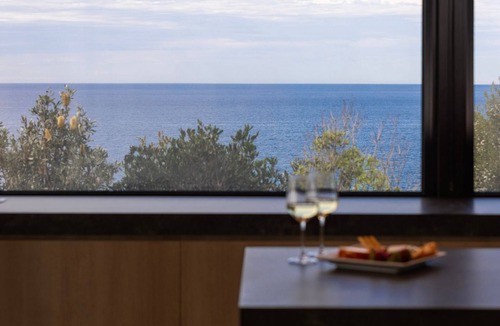Kiama Heights House | SkyTerrace - Brand New Seaside Retreat with Breathtaking Views!