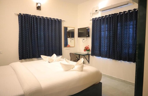 Sholinganallur Hotel | Skytouch Residency-OMR