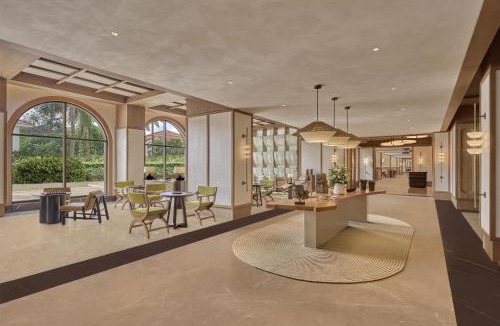 Whitefield Hotel | Slohh by Roach Bengaluru, Curio Collection by Hilton