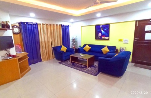 Shanthala Nagar House | SmartStay Long Stay Rooms in Luxury Apt - M G Road area