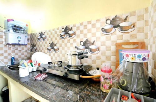 Hyderabad Condo | SN202 - Complete 2BHK with Kitchen, AC, TV, Sofa