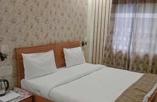 Dhanaulti House | Snow Valley